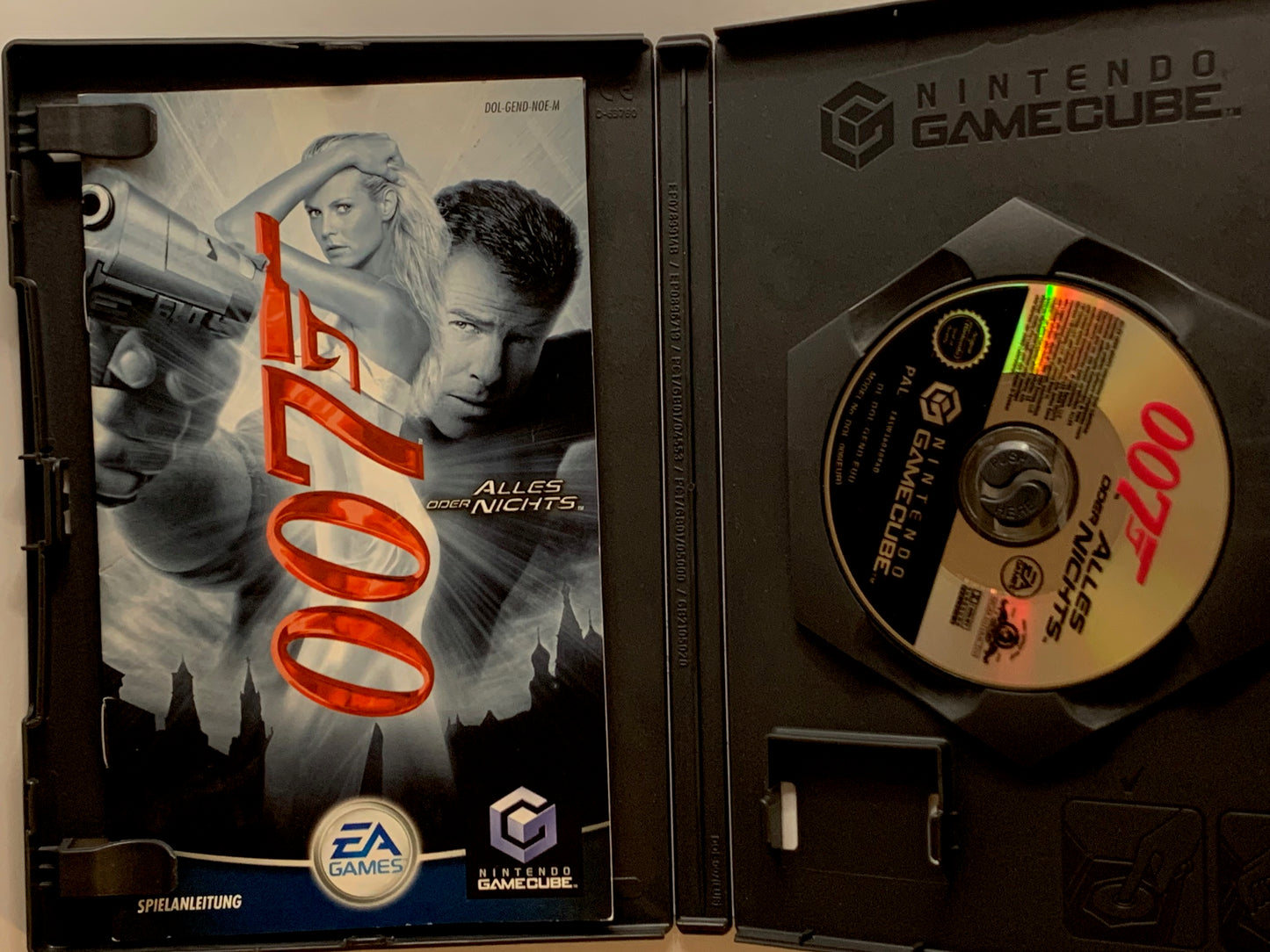GameCube - James Bond 007: Alles oder Nichts - DE