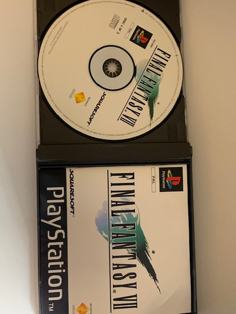 PS1 - Final Fantasy VII - DE